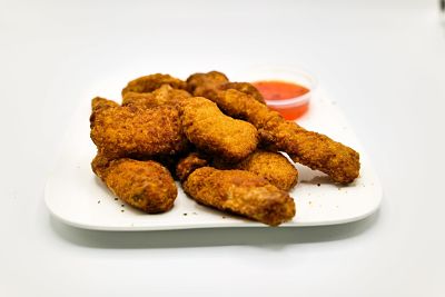 CHICKEN MIXTE ( 4 NUGGETS, 4WINGS, 4 STICKS)